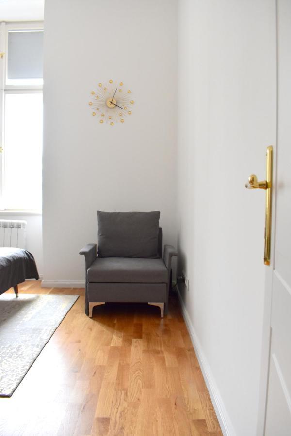 Lovely Apartment In Center Prague Luaran gambar